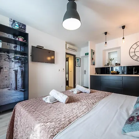 Sara & Nora Apartman *