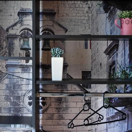 Sara & Nora Apartman *